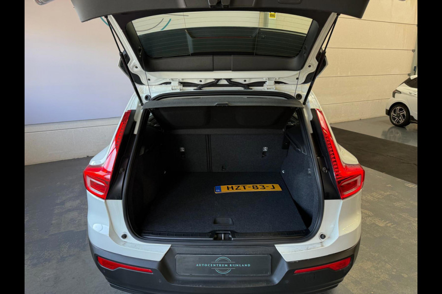 Volvo XC40 1.5 T2 Momentum Core Automaat Carplay Camera Bovag garantie