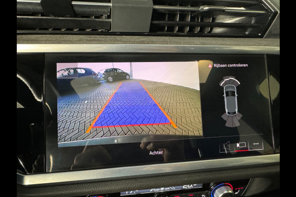 Audi RSQ3 Sportback 2.5 TFSI Quattro Pano|B&O|Keyless|Sfeer