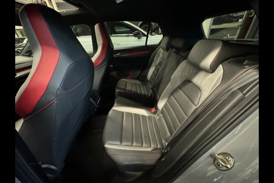 Volkswagen Golf 2.0 TSI GTI Pano|H/K|HuD|Memory|MILLTEK|VOL