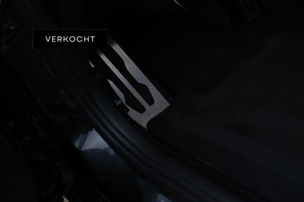 BMW 5 Serie M550i xDrive *Nachtzicht*Massage*H/K*360 Camera*Trekhaak*