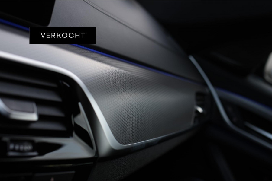 BMW 5 Serie M550i xDrive *Nachtzicht*Massage*H/K*360 Camera*Trekhaak*