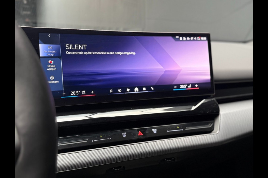 BMW 5 Serie Touring 530e x-Drive M-Sport Pro-20 inch trekhaak panorama head-up key-less