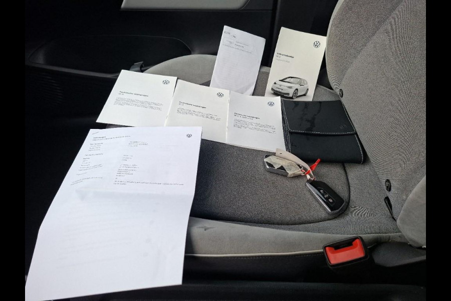 Volkswagen ID.3 First Plus 58 kWh | Navi | Camera | LED