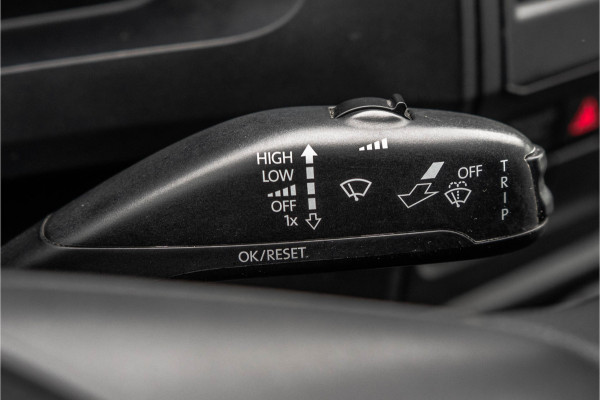 Volkswagen Transporter T6 L2H1 | 102 PK | 3-Zits | Airco