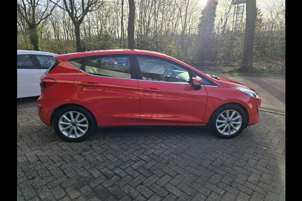 Ford Fiesta 1.0 EcoBoost Titanium | 2E EIGENAAR | 12 MND GARANTIE | NAVI | CRUISE | NL AUTO |