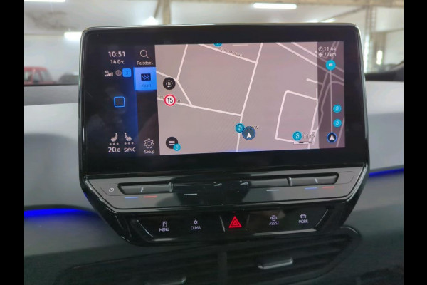 Volkswagen ID.3 First Plus 58 kWh | Trekhaak | Navi | Camera | LED