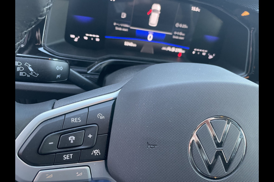 Volkswagen Polo 1.0 TSI Life Edition Achteruitrijcamera - Parkeersensoren - Apple carplay - Airco - Cruise control - Led verlichting - Licht metalen velgen 15 inch - Radio - Rijstrooksensor - Start/stop systeem - Stuur multifunc