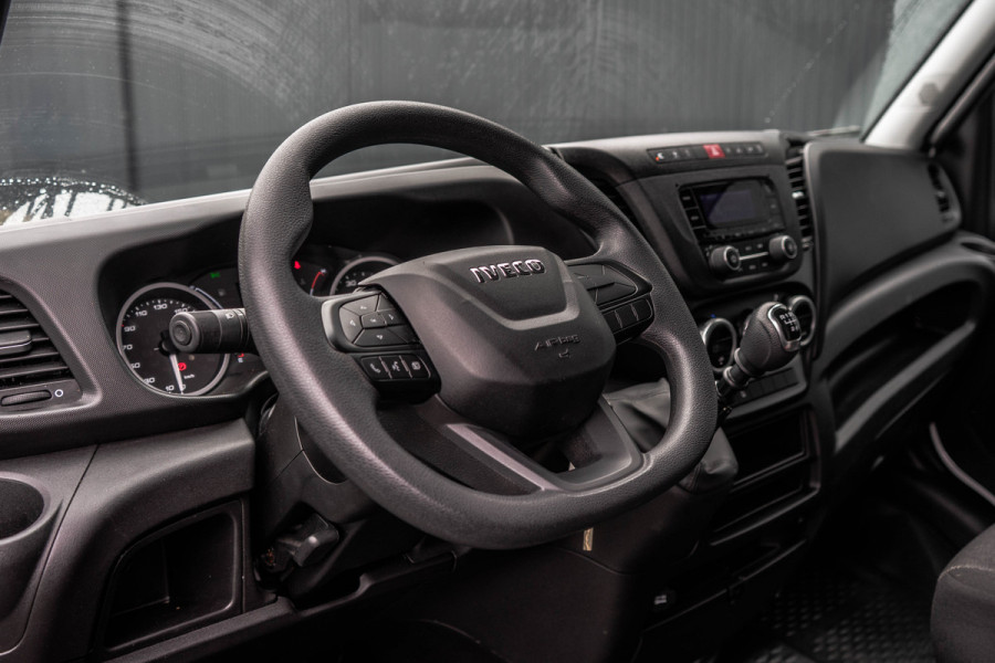 Iveco Daily 35S14V L2H2 | 140PK | 3.5T Trekgewicht | Cruise | Climate