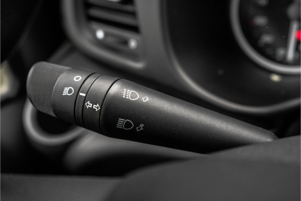 Iveco Daily 35S14V L2H2 | 140PK | 3.5T Trekgewicht | Cruise | Climate