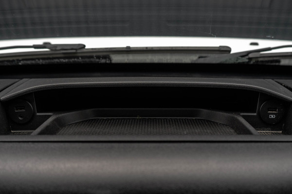 Iveco Daily 35S14V L2H2 | 140PK | 3.5T Trekgewicht | Cruise | Climate