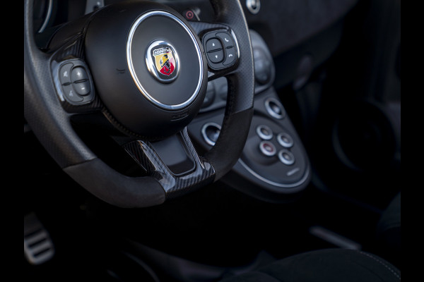Abarth 595 C Competizione | Beats audio | Sabelt stoelen | Biposto pack | Carplay | Xenon