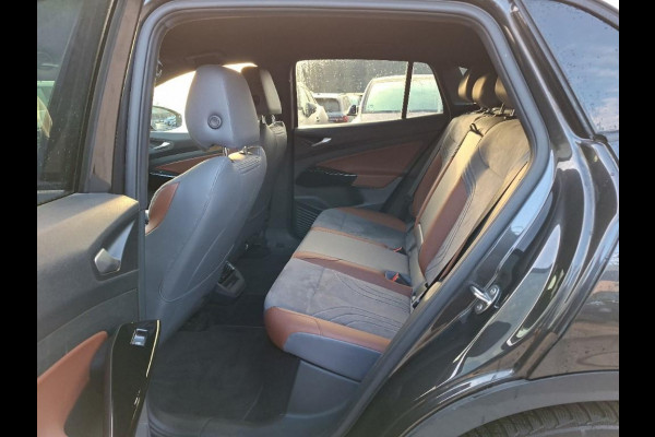 Volkswagen ID.4 First 77 kWh | Navi | Camera |