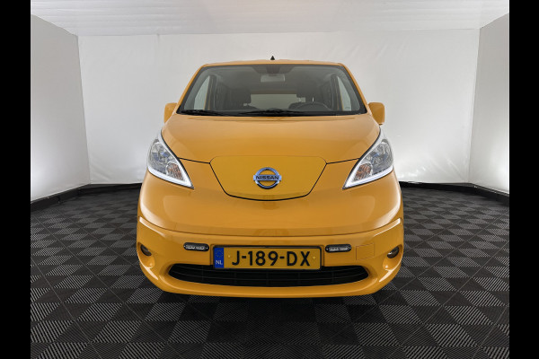 Nissan e-NV200 Evalia 40 kWh Connect Edition [ 7-Pers. ] {SOH-95%} (INCL.BTW) *NAVI-FULLMAP | CAMERA | HEATED-COMFORTSEATS | DAB | PRIVACY-GLASS | ECC | CRUISE | 15''ALU*