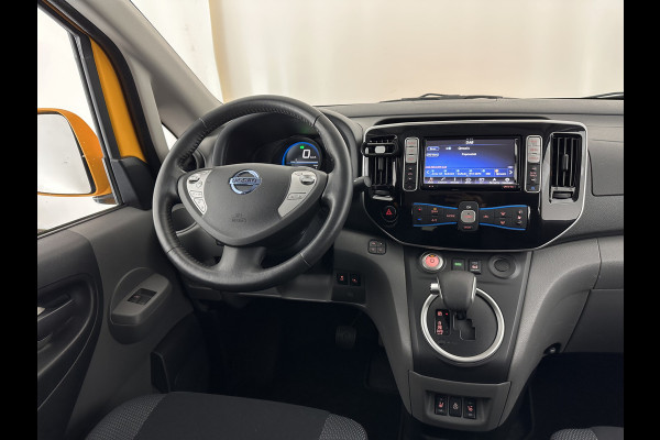 Nissan e-NV200 Evalia 40 kWh Connect Edition [ 7-Pers. ] {SOH-95%} (INCL.BTW) *NAVI-FULLMAP | CAMERA | HEATED-COMFORTSEATS | DAB | PRIVACY-GLASS | ECC | CRUISE | 15''ALU*