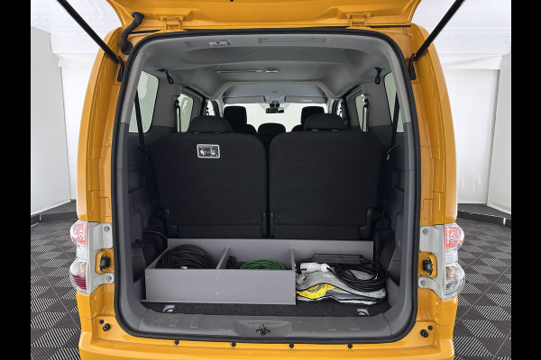 Nissan e-NV200 Evalia 40 kWh Connect Edition [ 7-Pers. ] {SOH-95%} (INCL.BTW) *NAVI-FULLMAP | CAMERA | HEATED-COMFORTSEATS | DAB | PRIVACY-GLASS | ECC | CRUISE | 15''ALU*