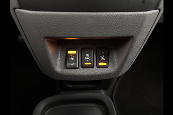 Nissan e-NV200 Evalia 40 kWh Connect Edition [ 7-Pers. ] {SOH-95%} (INCL.BTW) *NAVI-FULLMAP | CAMERA | HEATED-COMFORTSEATS | DAB | PRIVACY-GLASS | ECC | CRUISE | 15''ALU*