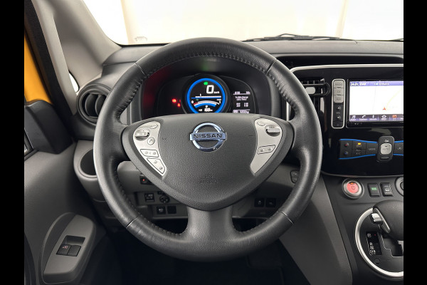 Nissan e-NV200 Evalia 40 kWh Connect Edition [ 7-Pers. ] {SOH-95%} (INCL.BTW) *NAVI-FULLMAP | CAMERA | HEATED-COMFORTSEATS | DAB | PRIVACY-GLASS | ECC | CRUISE | 15''ALU*