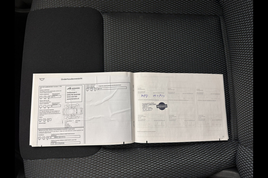 Nissan e-NV200 Evalia 40 kWh Connect Edition [ 7-Pers. ] {SOH-95%} (INCL.BTW) *NAVI-FULLMAP | CAMERA | HEATED-COMFORTSEATS | DAB | PRIVACY-GLASS | ECC | CRUISE | 15''ALU*