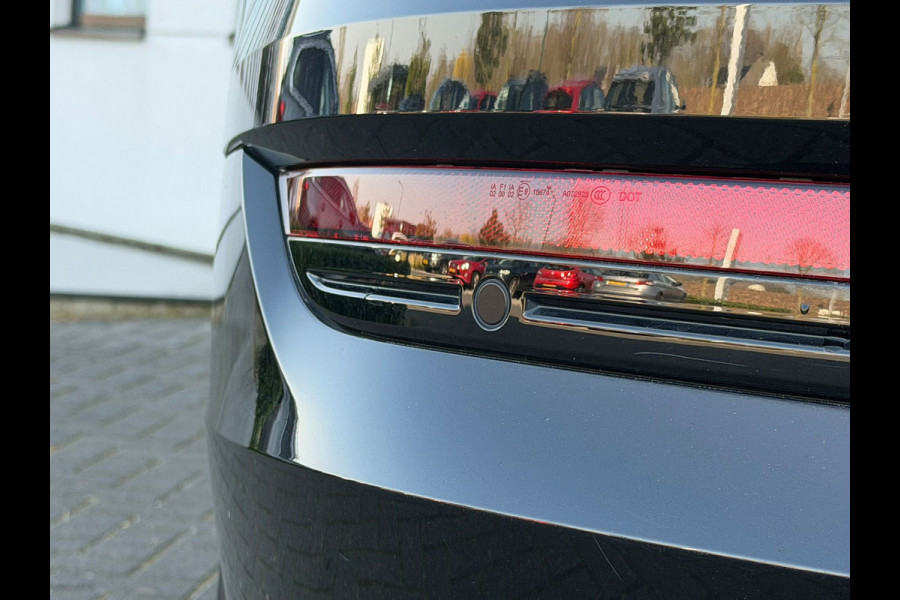 Audi e-tron 55 quattro 408 pk S edition 95 kWh, 2 X S-LINE, camera, afn trekhaak, vele opties, 1 e eigenaar, NL auto met nap