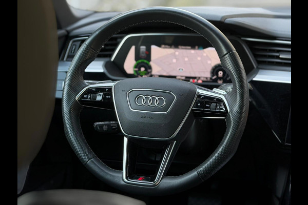 Audi e-tron 55 quattro 408 pk S edition 95 kWh, 2 X S-LINE, camera, afn trekhaak, vele opties, 1 e eigenaar, NL auto met nap