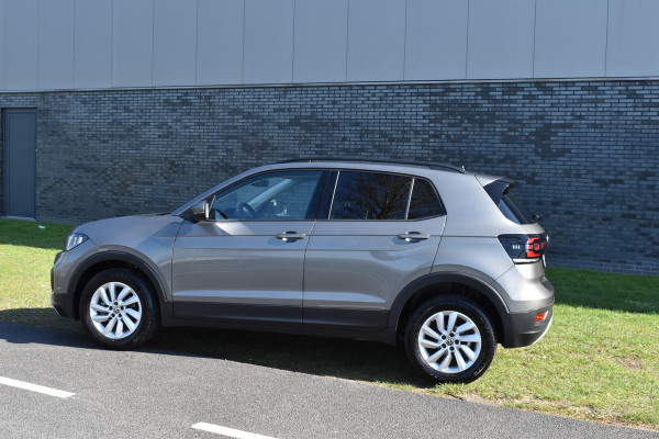 Volkswagen T-Cross 1.0 TSI Life Automaat Stoelverwarming | CarPlay | Achteruitrijcamera | Adaptieve Cruise control | DAB radio | Parkeersensoren | btw auto prijs inclusief btw!