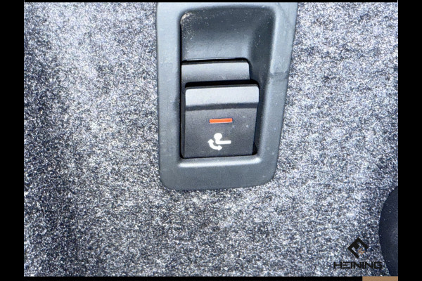 Audi Q3 45 TFSI e S edition Black edition. Trekhaak. Navi. 19 inch. Camera.