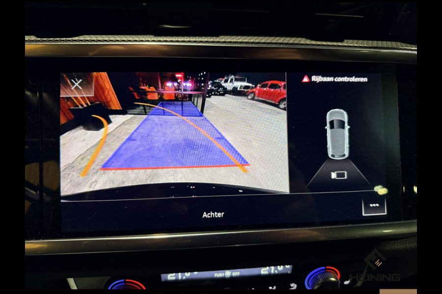 Audi Q3 45 TFSI e S edition Black edition. Trekhaak. Navi. 19 inch. Camera.