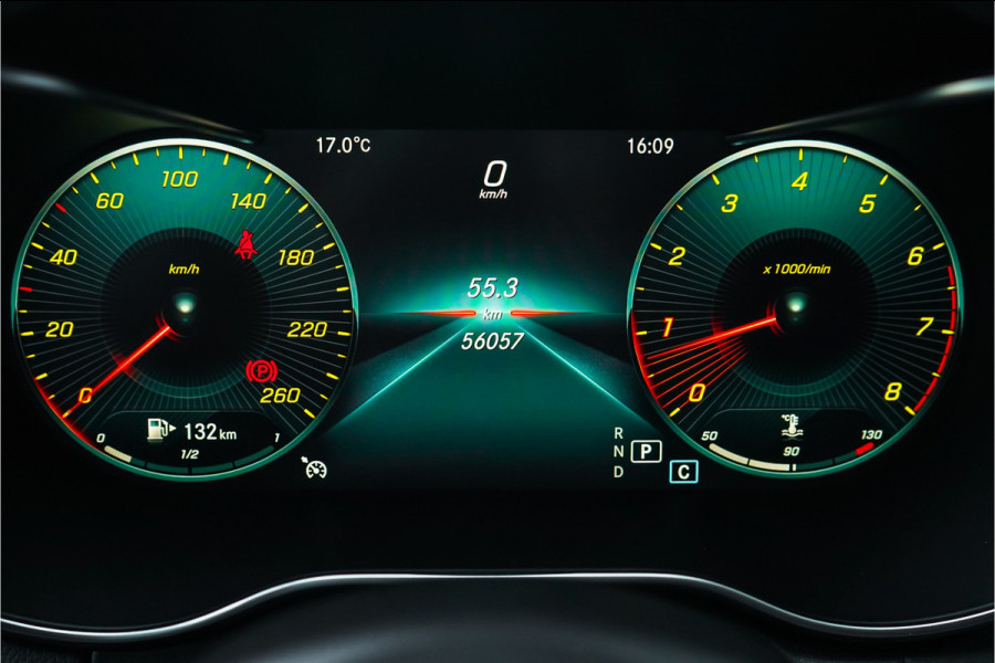 Mercedes-Benz C-Klasse 180 Business Solution AMG Pano Camera