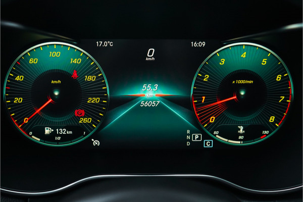 Mercedes-Benz C-Klasse 180 Business Solution AMG Pano Camera