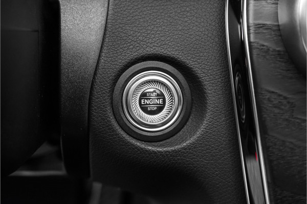 Mercedes-Benz C-Klasse 180 Business Solution AMG Pano Camera