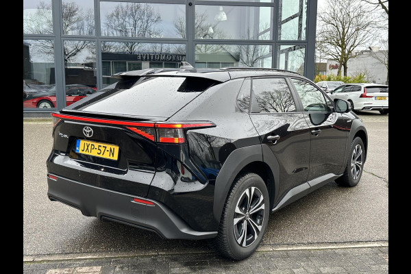 Toyota Bz4x Premium 71 kWh VAN: 33.900,- VOOR: 29.877,- | 3 FASE LADEN | RIJKLAARPRIJS incl. FABR. GARANTIE TOYOTA t/m 08-2033