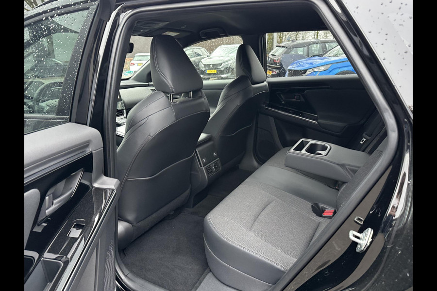 Toyota Bz4x Premium 71 kWh VAN: 33.900,- VOOR: 29.877,- | 3 FASE LADEN | RIJKLAARPRIJS incl. FABR. GARANTIE TOYOTA t/m 08-2033