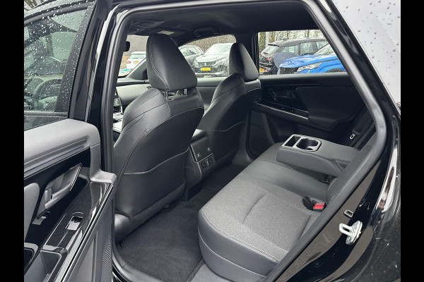 Toyota Bz4x Premium 71 kWh VAN: 33.900,- VOOR: 29.877,- | 3 FASE LADEN | RIJKLAARPRIJS incl. FABR. GARANTIE TOYOTA t/m 08-2033