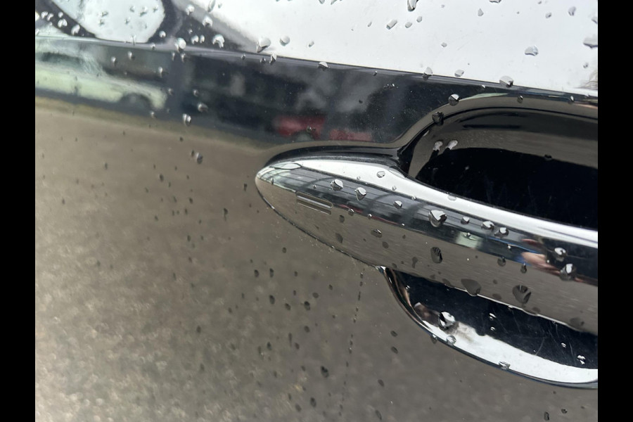 Toyota Bz4x Premium 71 kWh VAN: 33.900,- VOOR: 29.877,- | 3 FASE LADEN | RIJKLAARPRIJS incl. FABR. GARANTIE TOYOTA t/m 08-2033