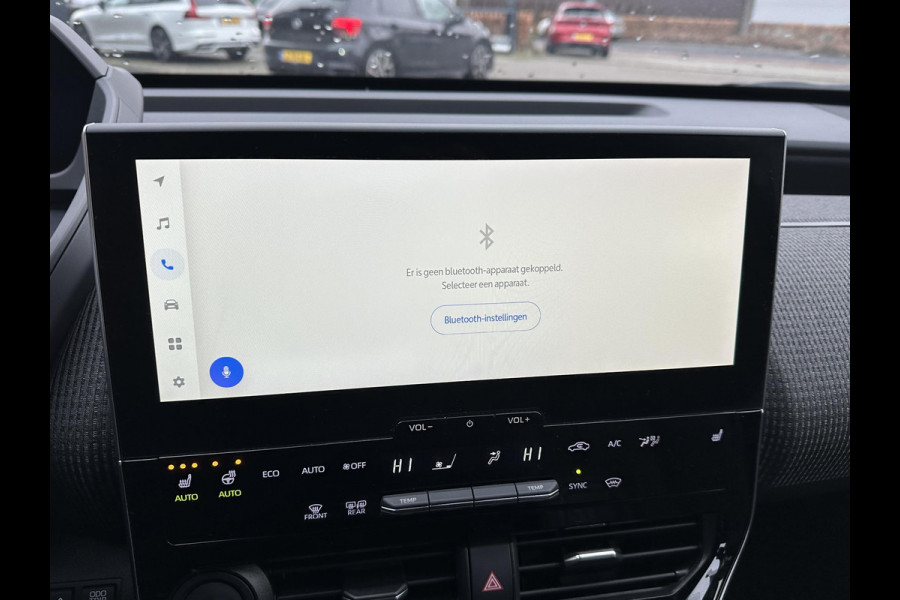 Toyota Bz4x Premium 71 kWh VAN: 33.900,- VOOR: 29.877,- | 3 FASE LADEN | RIJKLAARPRIJS incl. FABR. GARANTIE TOYOTA t/m 08-2033