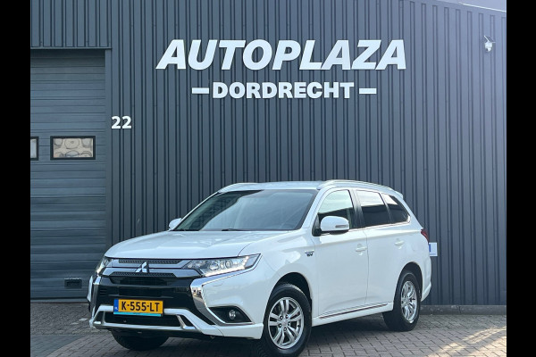 Mitsubishi Outlander 2.4 PHEV Pure TREKHAAK |APPLE CARPLAY |