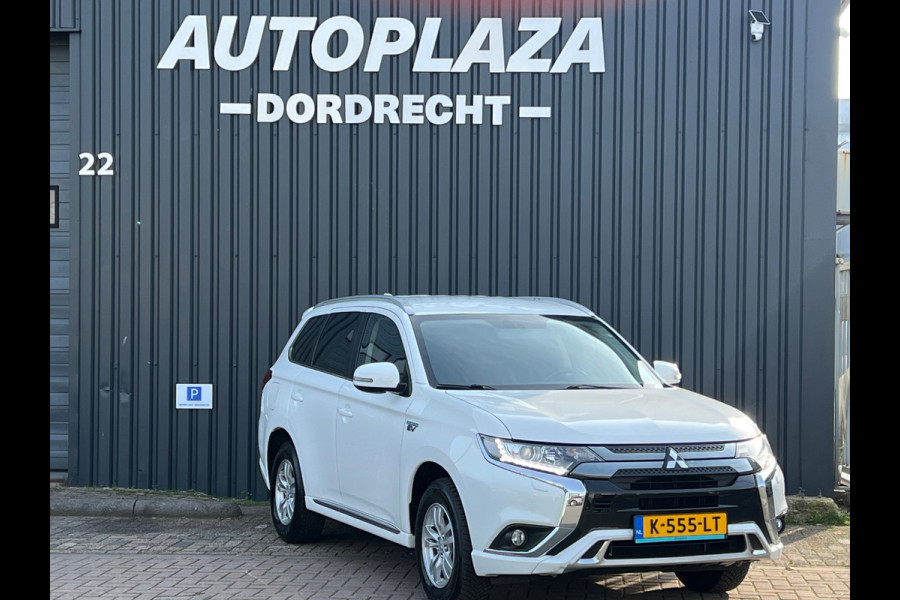 Mitsubishi Outlander 2.4 PHEV Pure TREKHAAK |APPLE CARPLAY |