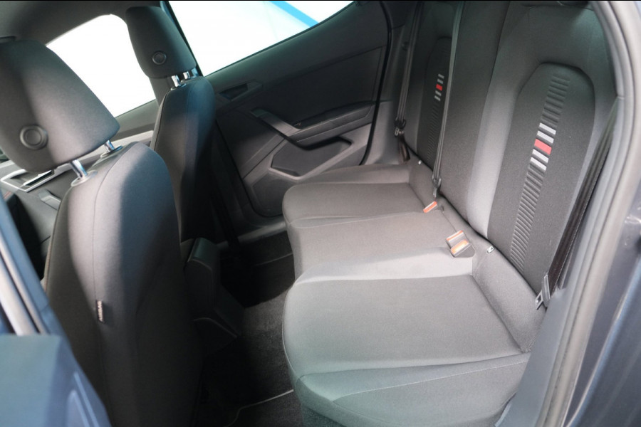 Seat Ibiza 1.0 TSI FR Business Intense Automaat - N.A.P. Airco, Cruise, PDC, Navi, Carplay, Camera.