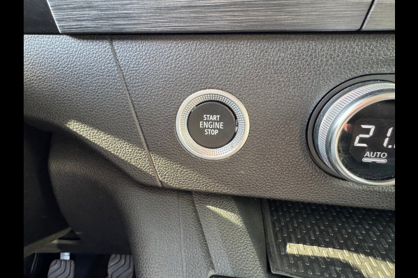 Renault Kangoo TCe 100 Equilibre Trekhaak / Clima / P-sensoren / Apple & Android auto / Lage km stand!