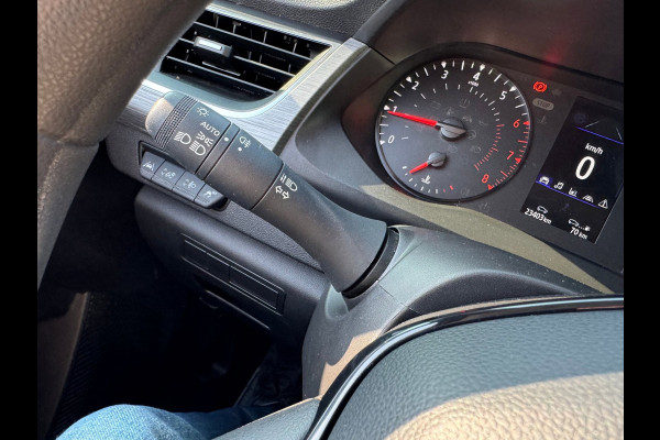 Renault Kangoo TCe 100 Equilibre Trekhaak / Clima / P-sensoren / Apple & Android auto / Lage km stand!