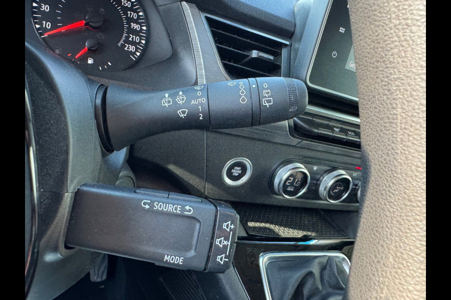 Renault Kangoo TCe 100 Equilibre Trekhaak / Clima / P-sensoren / Apple & Android auto / Lage km stand!