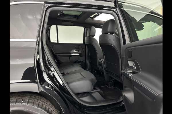 Mercedes-Benz Glb 200 Business Solution Luxury (INCL-BTW) *PANO | LEATHER | FULL-LED | AMBIENTLIGHT | HEATED-SPORTSEATS | WIDESCREEN-DIGICOCKPIT | DAB+ | NAVI-FULLMAP | CAMERA | PRIVACYGLASS | LANE-ASSIST | DYNAMIC-SELECT | 18'