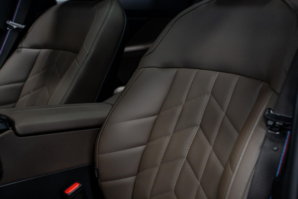 BMW 5 Serie 550e xDrive *M-Sport Pro / Bowers & Wilkins / Panorama / Stoelventilatie / HUD / Surround-view / Keyless*