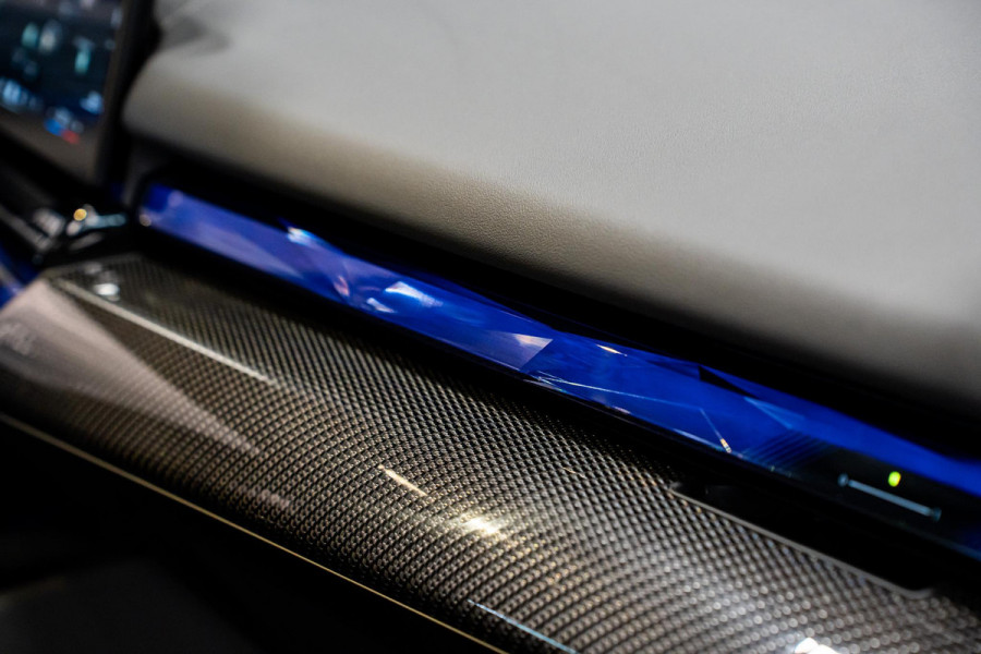 BMW 5 Serie 550e xDrive *M-Sport Pro / Bowers & Wilkins / Panorama / Stoelventilatie / HUD / Surround-view / Keyless*