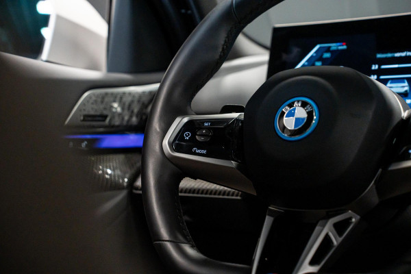 BMW 5 Serie 550e xDrive *M-Sport Pro / Bowers & Wilkins / Panorama / Stoelventilatie / HUD / Surround-view / Keyless*