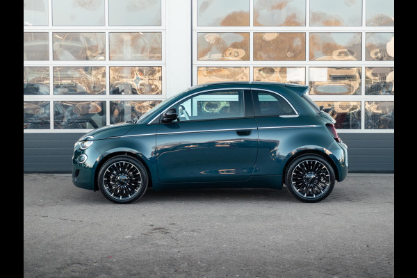 Fiat 500 Hybrid Collezione | Clima | LED | PDC | JBL Premium Audio | 17" | Camera | BSM | Canneloni Ivory/Piombo interieur