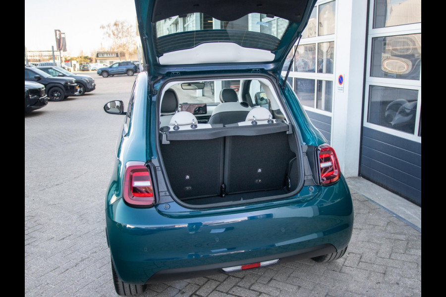 Fiat 500 Hybrid Collezione | Clima | LED | PDC | JBL Premium Audio | 17" | Camera | BSM | Canneloni Ivory/Piombo interieur