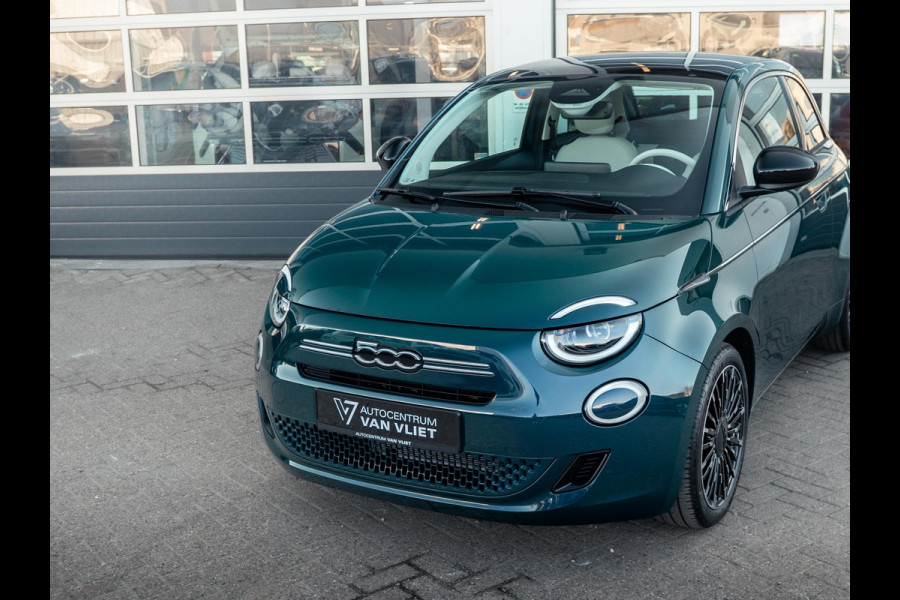 Fiat 500 Hybrid Collezione | Clima | LED | PDC | JBL Premium Audio | 17" | Camera | Canneloni Ivory/Piombo interieur