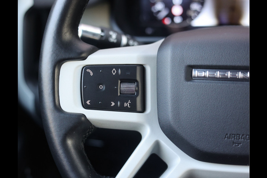 Land Rover Defender P400e X-Dynamic S | Pano - Trekhaak