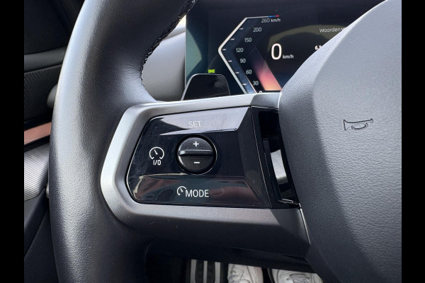 BMW i5 eDrive40 84 kWh | VOL! | Panoramadak | H&K Audio | M Pakket | Stoel- Ventilatie & Verwarming | Memory Seats |